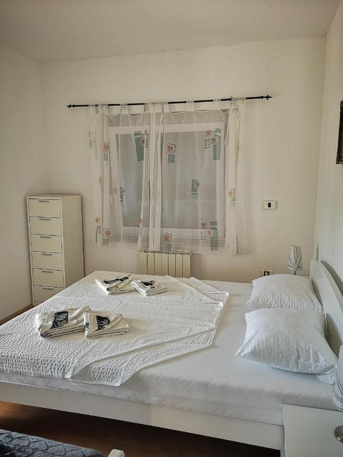 Apartma Ceh Gabrovica pri Crnem Kalu Exterior photo