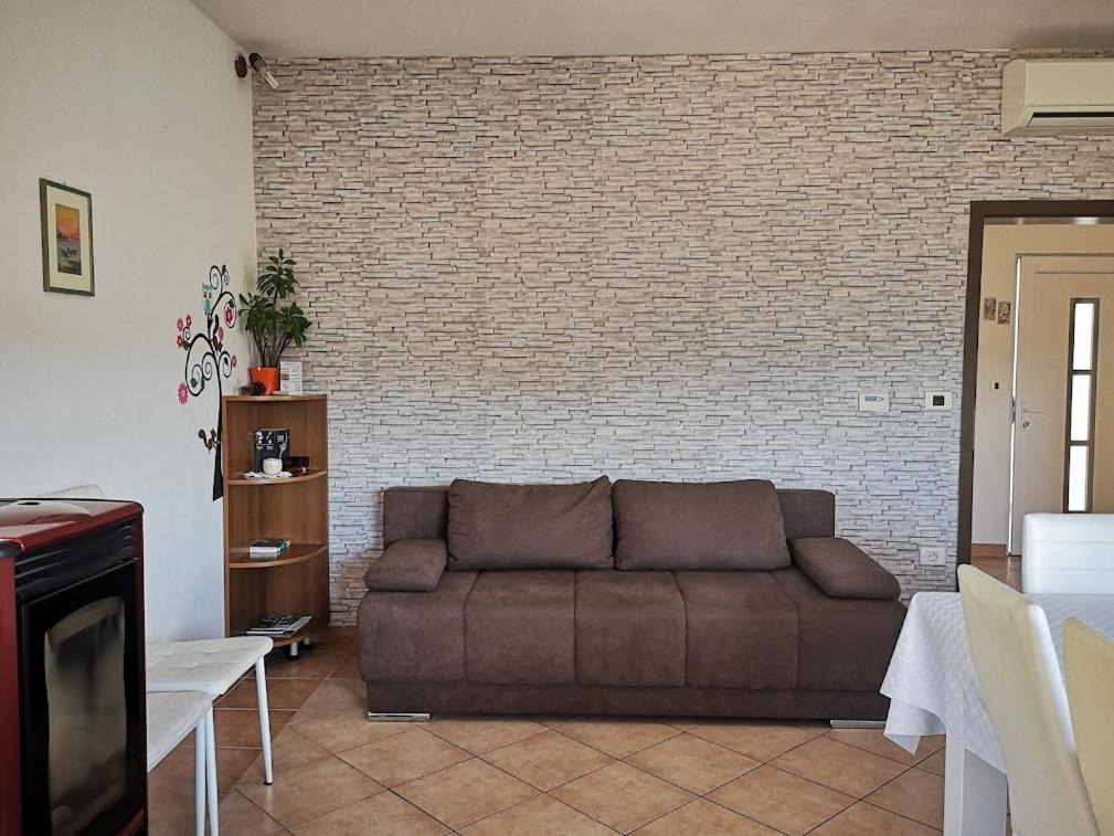Apartma Ceh Gabrovica pri Crnem Kalu Exterior photo